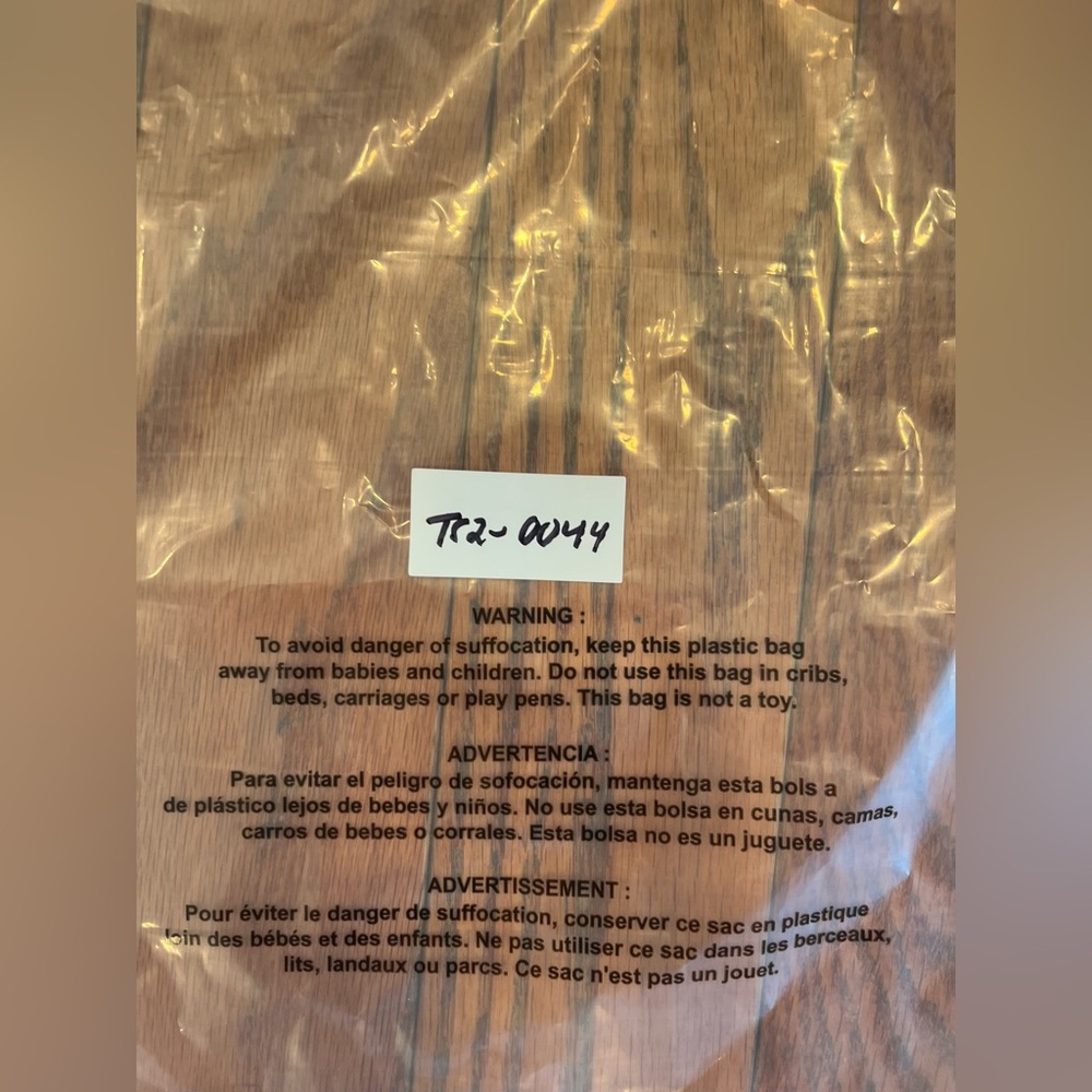 Selena Shirt Black Roses T-Shirt Womens Medium Licensed‎ Quintanilla New - Picture 8 of 8